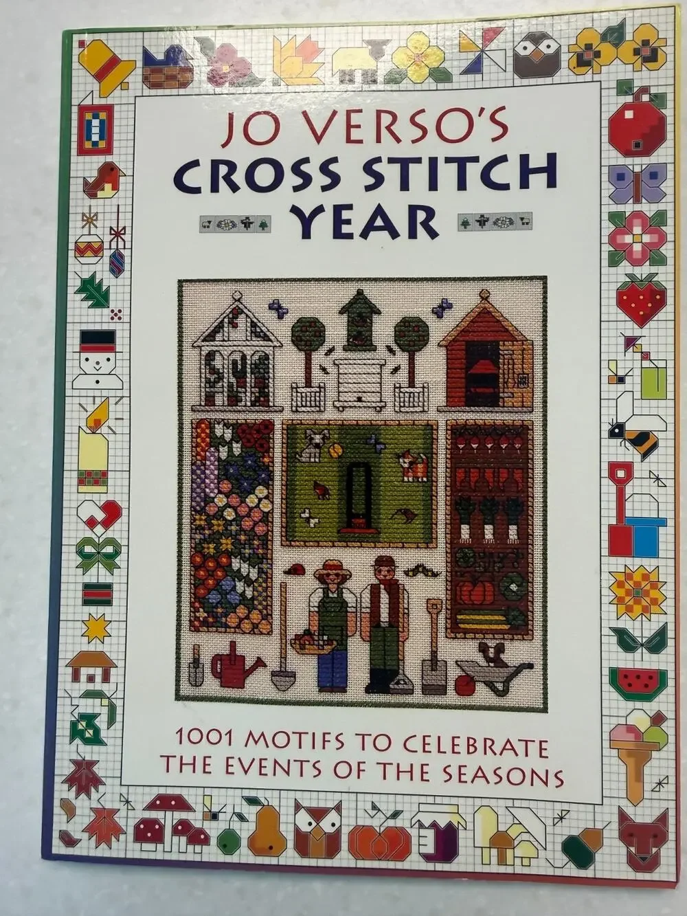Jo Verso's Cross Stitch Year: 1001 Motifs to Celebrate the Even